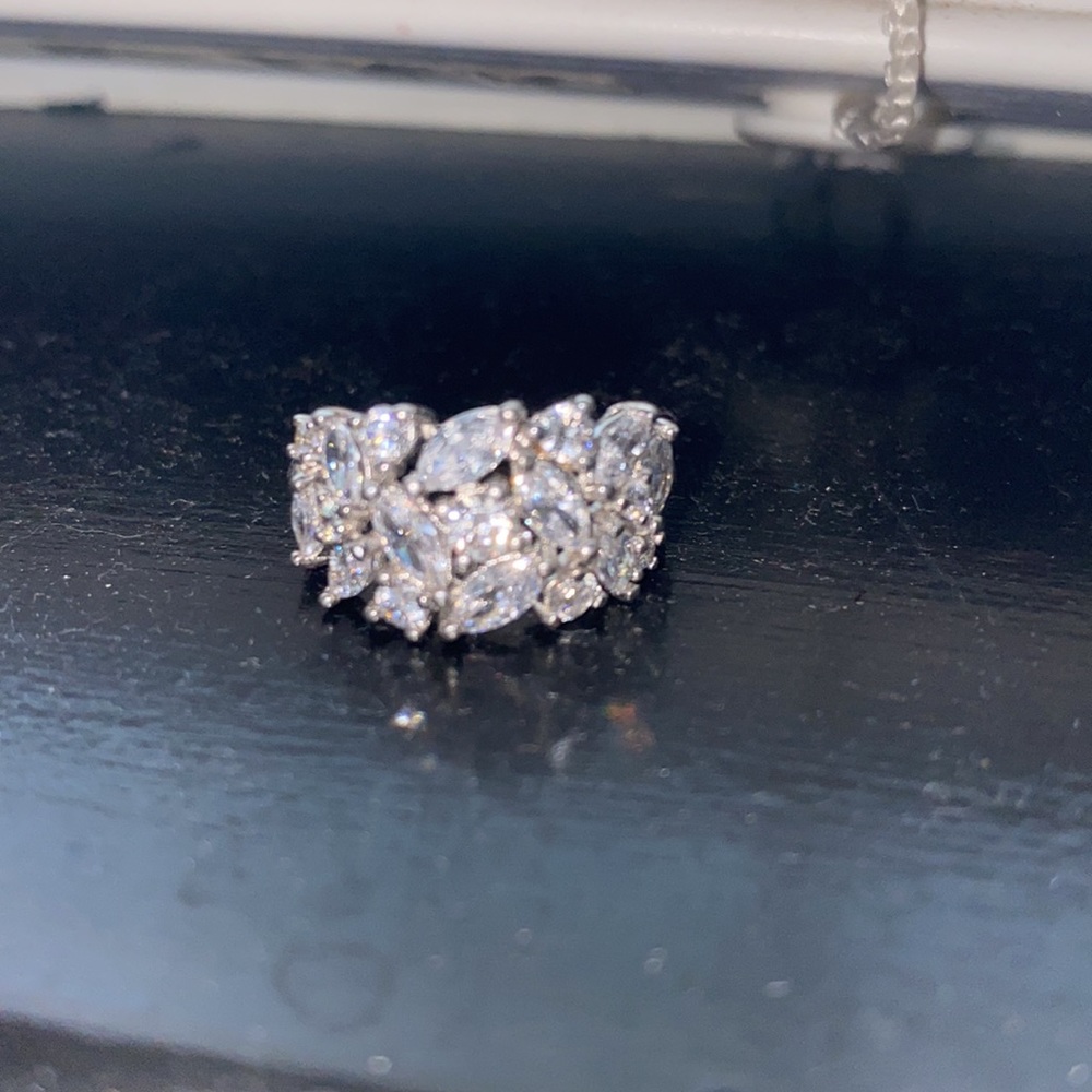 Ring - Picture 2 of 3